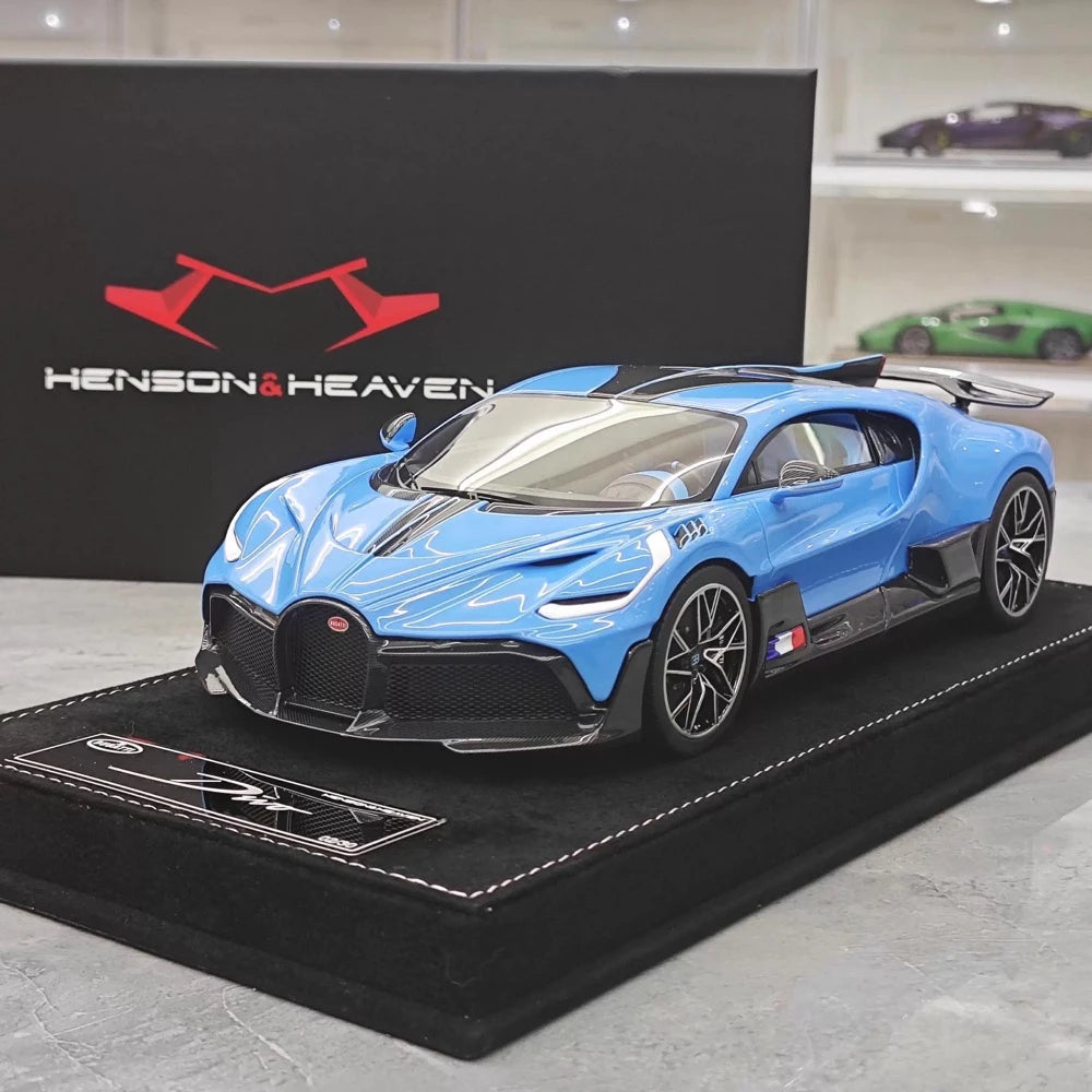 [Henson & Heaven] 1:18 Bugatti 2019 Divo Blue Model Car Resin