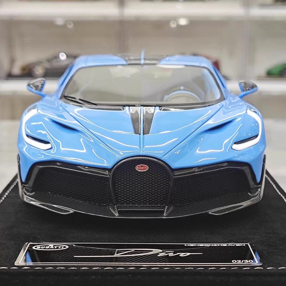 [Henson & Heaven] 1:18 Bugatti 2019 Divo Blue Model Car Resin