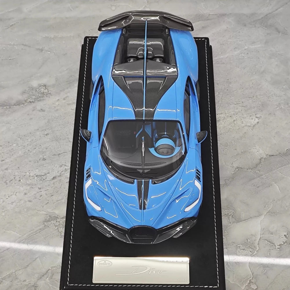 [Henson & Heaven] 1:18 Bugatti 2019 Divo Blue Model Car Resin