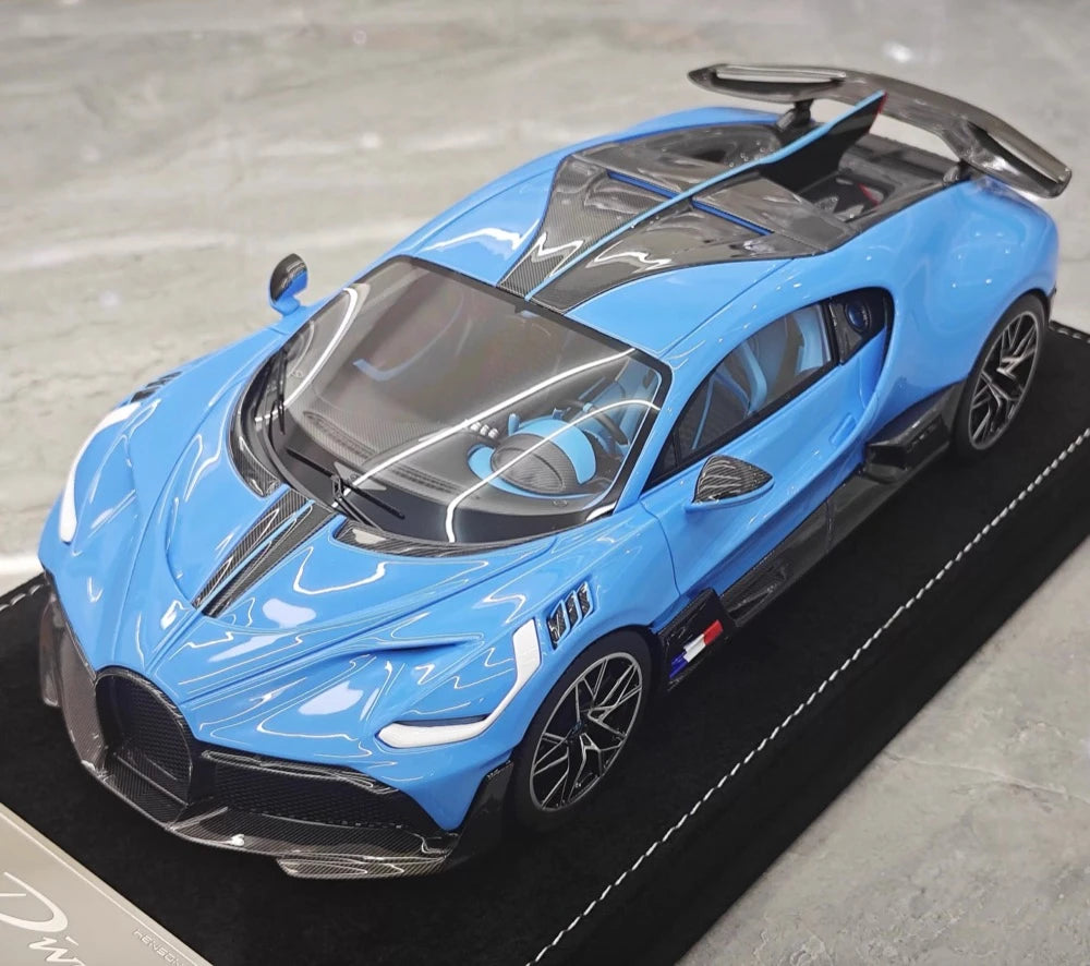 [Henson & Heaven] 1:18 Bugatti 2019 Divo Blue Model Car Resin