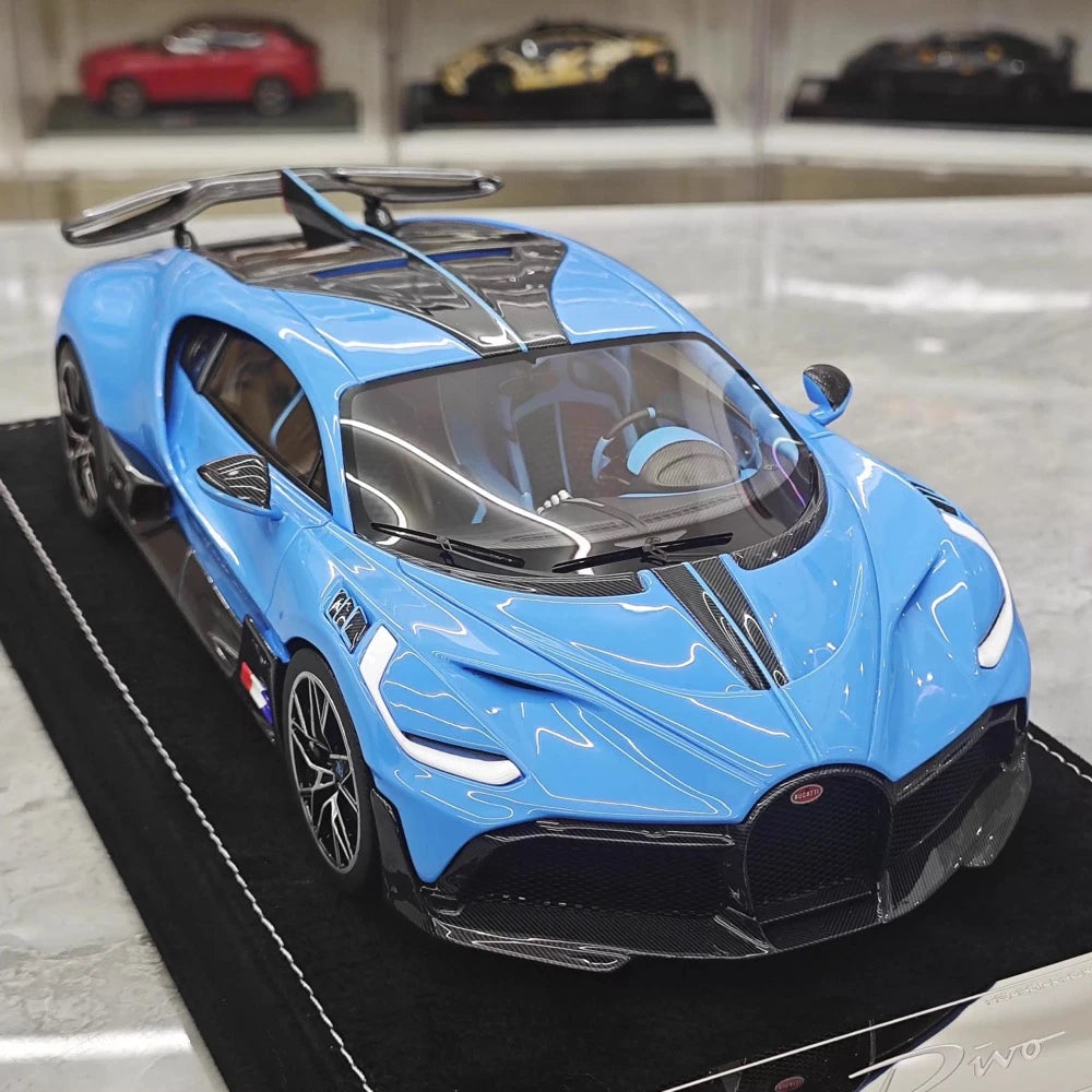 [Henson & Heaven] 1:18 Bugatti 2019 Divo Blue Model Car Resin