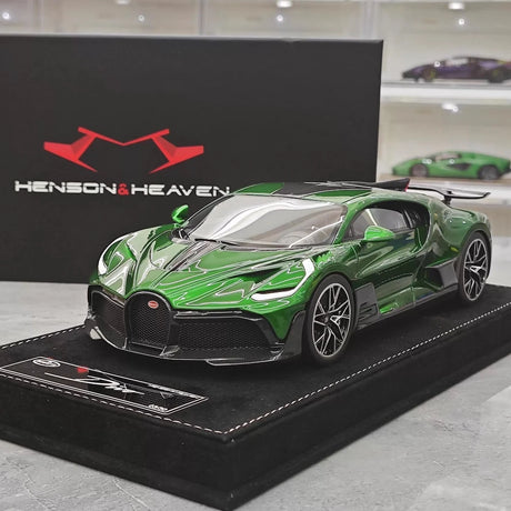 [Henson & Heaven] 1:18 Bugatti 2019 Divo Green Model Car Resin