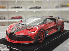 [Henson & Heaven] 1:18 Bugatti 2019 Divo Red Model Car Resin