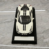Henson & Heaven Ferrari 2018 488 Pista Off-White 1:18 – Sammelobjekt-Resin-Modellharz