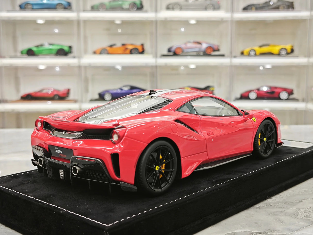 Henson & Heaven Ferrari 2018 488 Pista Rosso Corsa 1:18 – samlarresinmodellresin