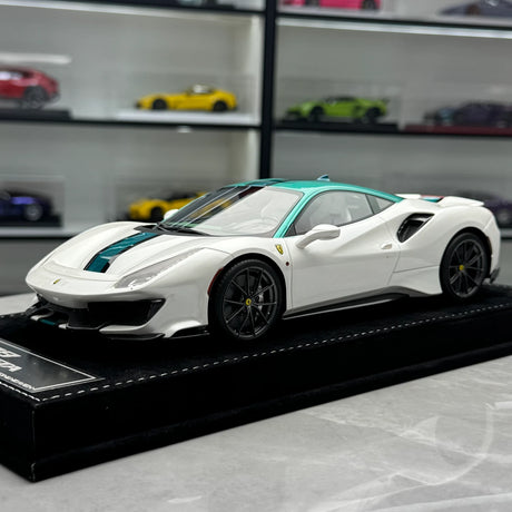 Henson & Heaven Ferrari 2018 488 Pista White Green 1:18 – Collectible Resin Model Resin