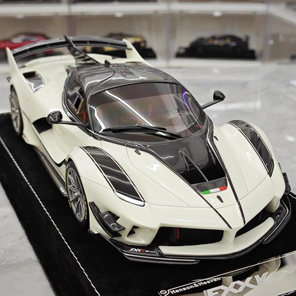 [Henson & Heaven] 1:18 Ferrari 2018 FXX-K EVO bianco modellino di auto resina