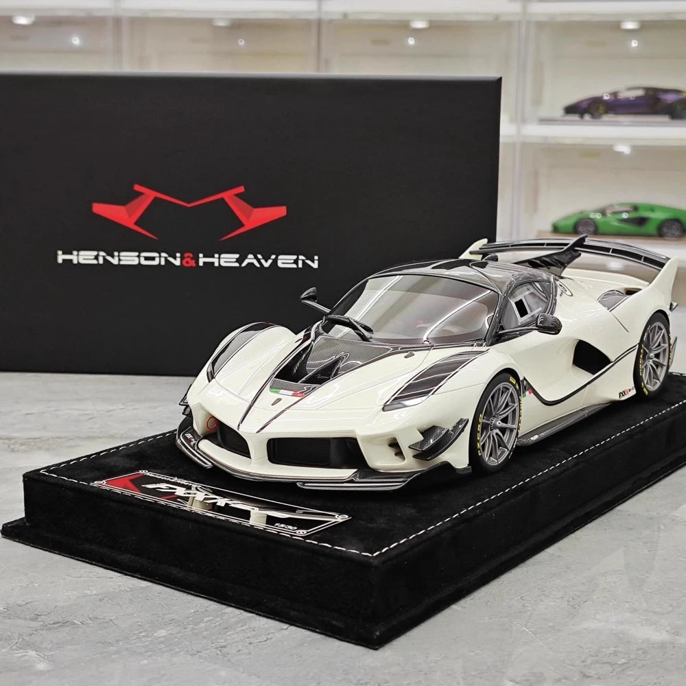 [Henson & Heaven] 1:18 Ferrari 2018 FXX-K EVO valkoinen pienoismalli Hartsi