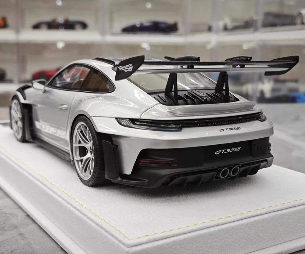 [Henson & Heaven] 1:18 Porsche 2023 992.1 GT3 RS Silver Model Car Resin