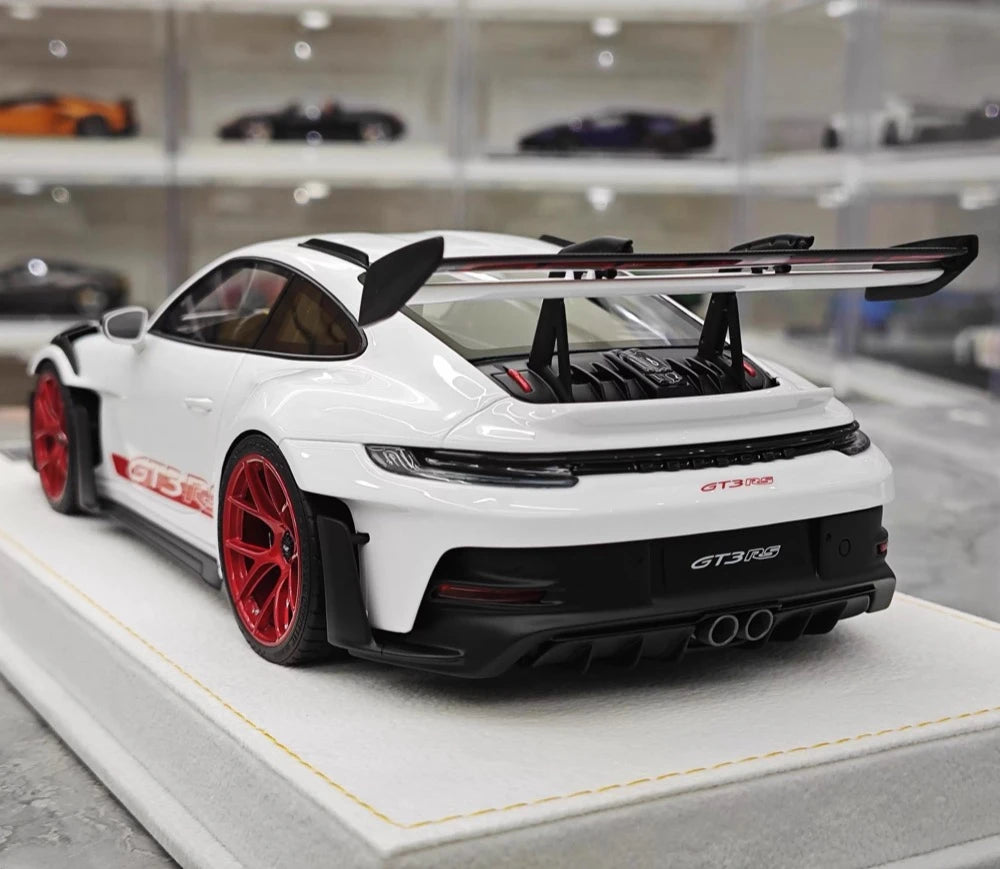 [Henson & Heaven] 1:18 Porsche 2023 992.1 GT3 RS White Model Car Resin