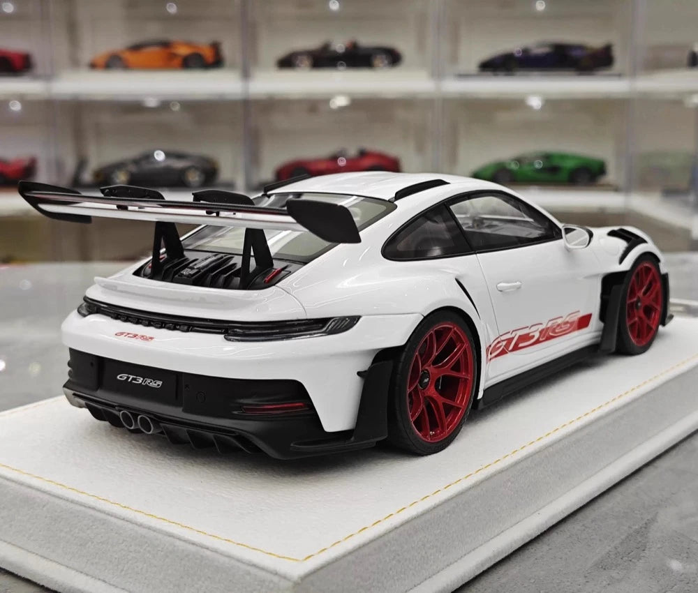 [Henson & Heaven] 1:18 Porsche 2023 992.1 GT3 RS White Model Car Resin