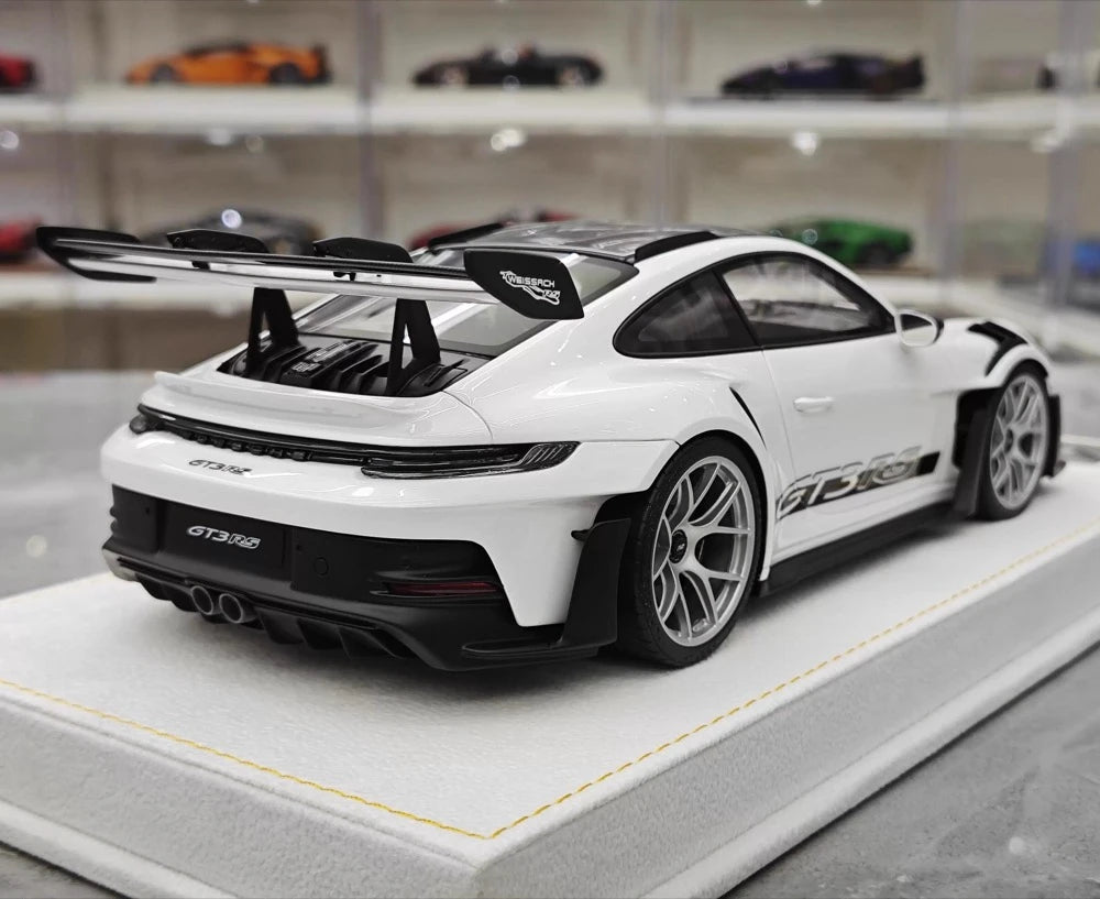 [Henson & Heaven] 1:18 Porsche 2023 992.1 GT3 RS White & Silver Hub Model Car Resin
