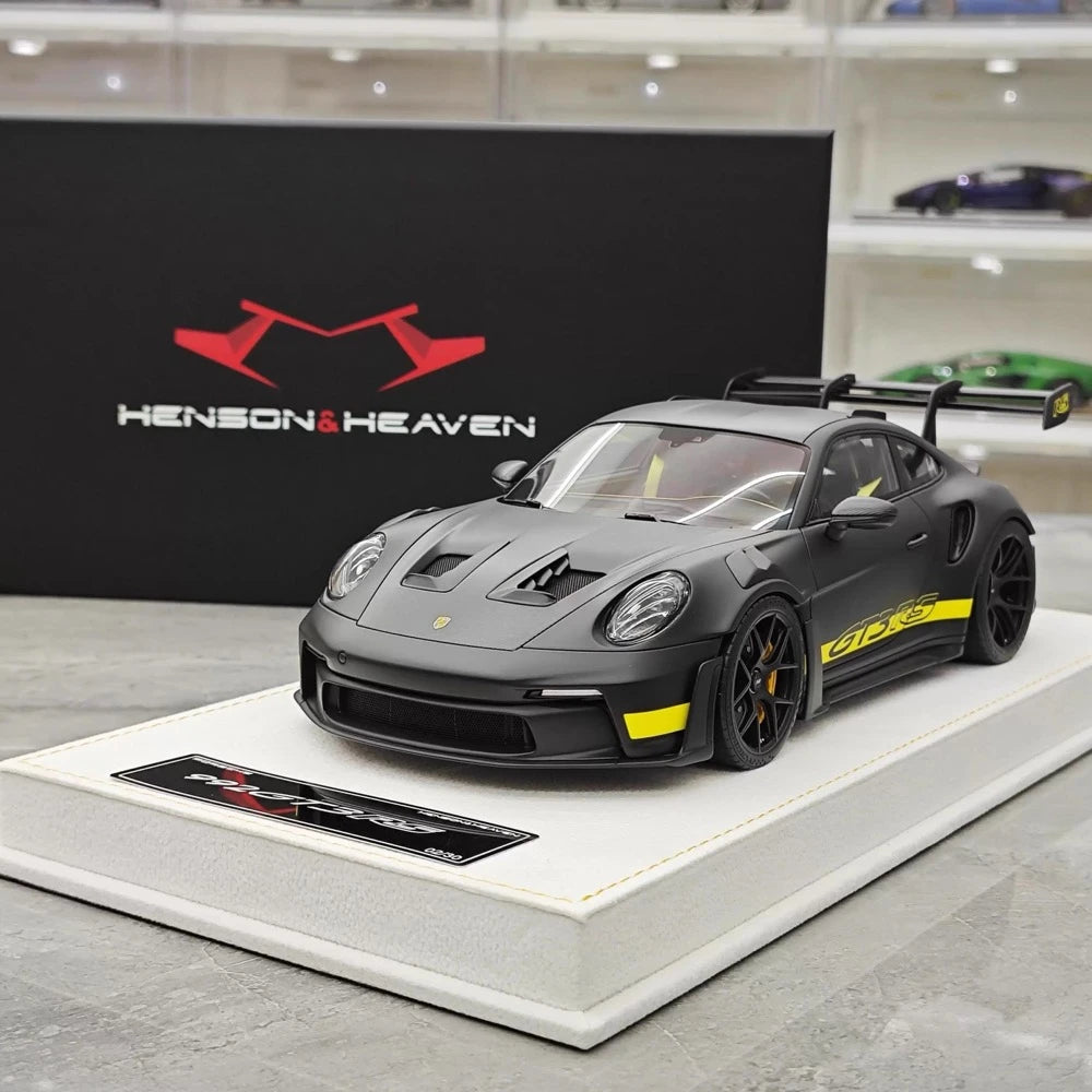 [Henson och Heaven] 1:18 Porsche 2023 992.1 GT3 RS svart modellbil resin