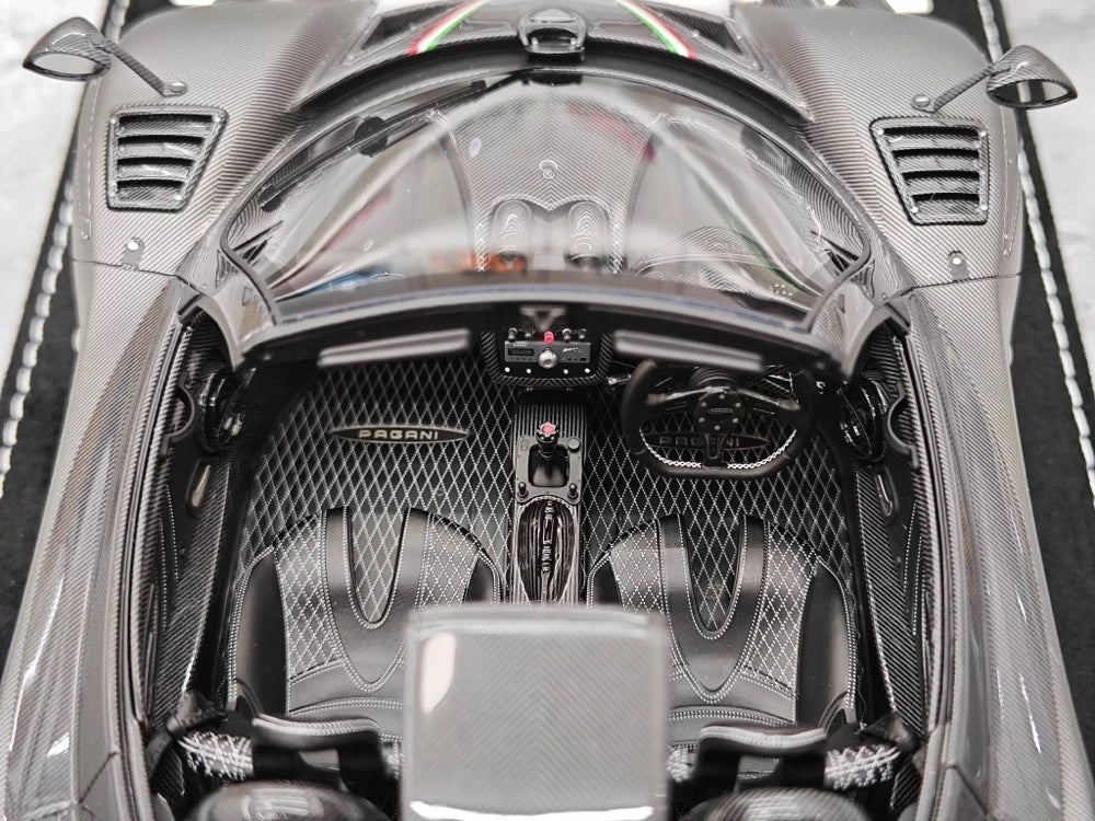 [Henson & Heaven] 1:18 Pagani 2016 Zonda 760 Roadster Oliver Evolution Model Car Resin