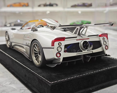 [Henson & Heaven] 1:18 Pagani 2016 Zonda 760 Roadster RS Model Car Resin