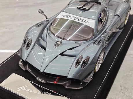 [Henson & Heaven] 1:18 Pagani 2020 Huayra R Matt Blue Grey Model Car Resin