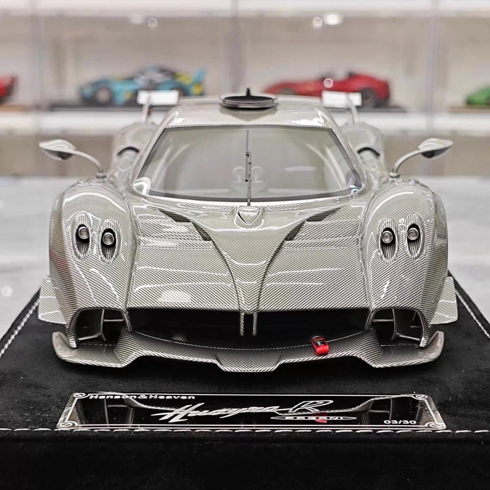 [Henson & Heaven] 1:18 Pagani 2020 Huayra R Silver Carbon Model Car Resin