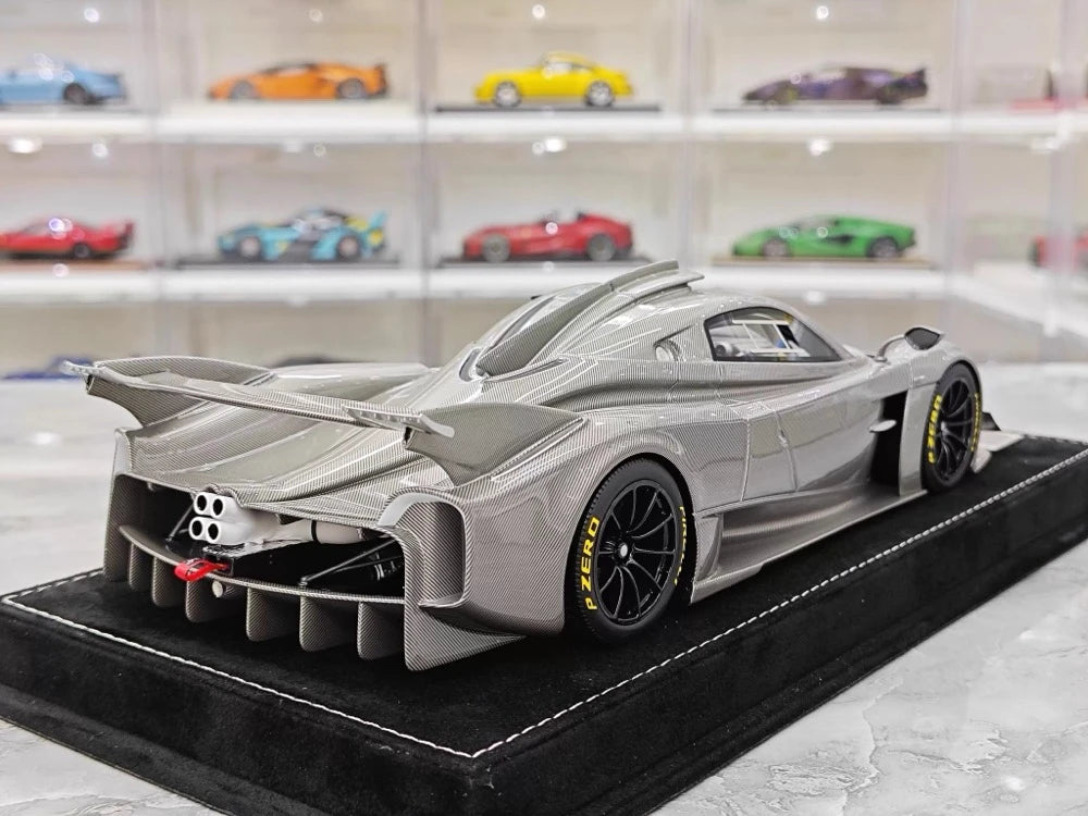 [Henson & Heaven] 1:18 Pagani 2020 Huayra R Silver Carbon Model Car Resin