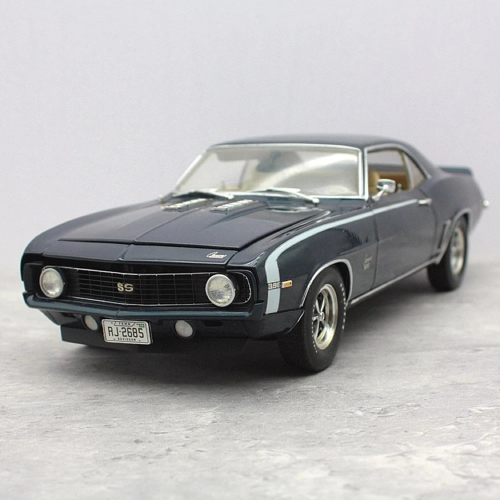 [Highway61] 1:18 Chevrolet 1969 Camaro SS 396 Black Model Car Die-Cast