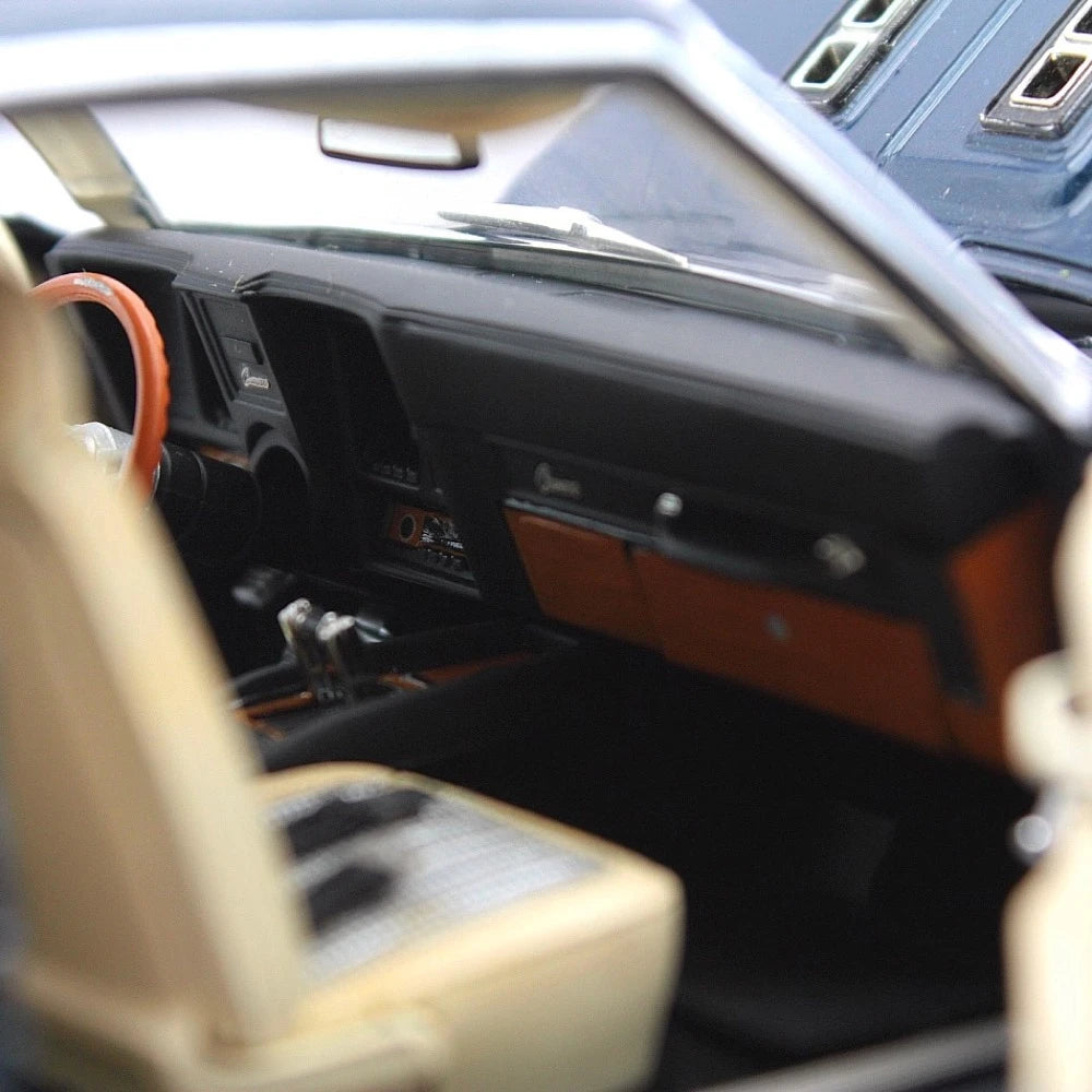 [Highway61] 1:18 Chevrolet 1969 Camaro SS 396 Black Model Car Die-Cast