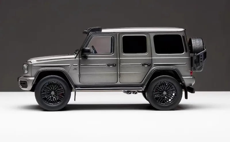 [iScale] 1:18 Mercedes-AMG 2022 G63 4×4 Gray Model Car Die-Cast