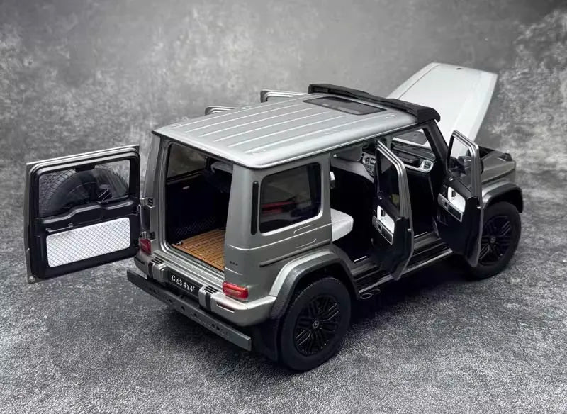 [iScale] 1:18 Mercedes-AMG 2022 G63 4×4 grigio modellino di auto Die-Cast