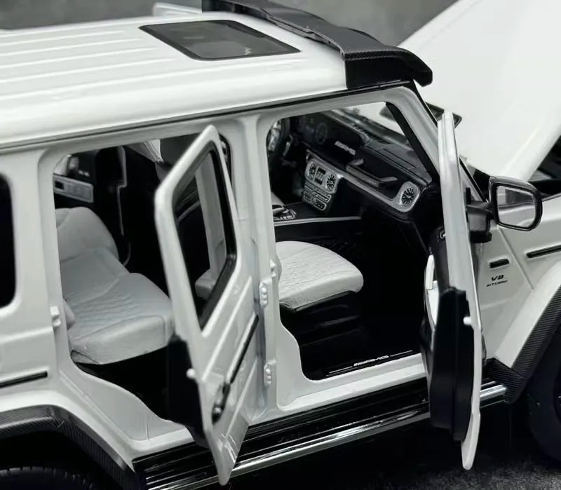 [iScale] 1:18 Mercedes-AMG 2022 G63 4×4 White Model Car Die-Cast