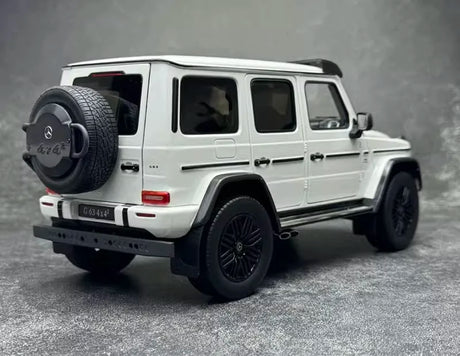 [iScale] 1:18 Mercedes-AMG 2022 G63 4×4 White Model Car Die-Cast