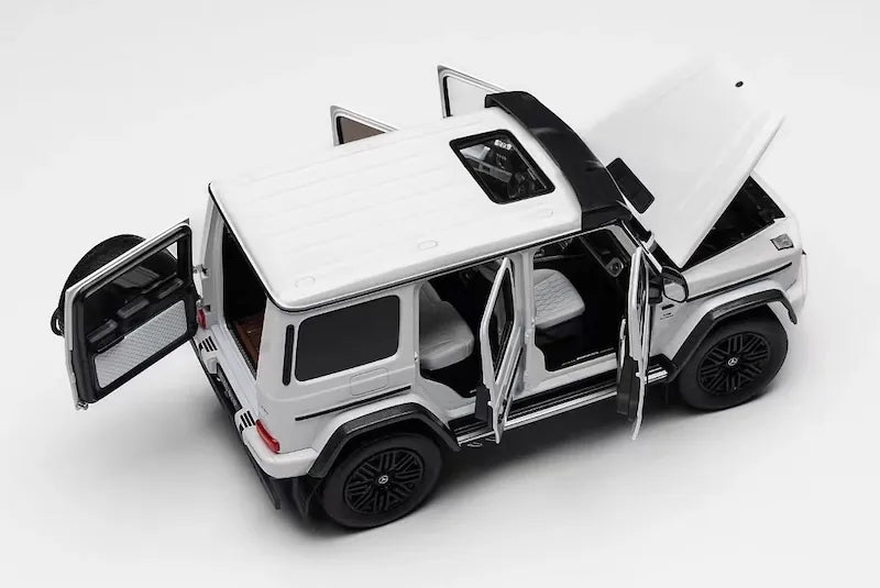 [iScale] 1:18 Mercedes-AMG 2022 G63 4×4 White Model Car Die-Cast