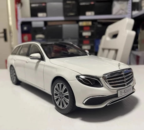 [iScale] 1:18 Mercedes-Benz 2016 E300 W213 T-Modell Witte Model Auto-die-gegoten