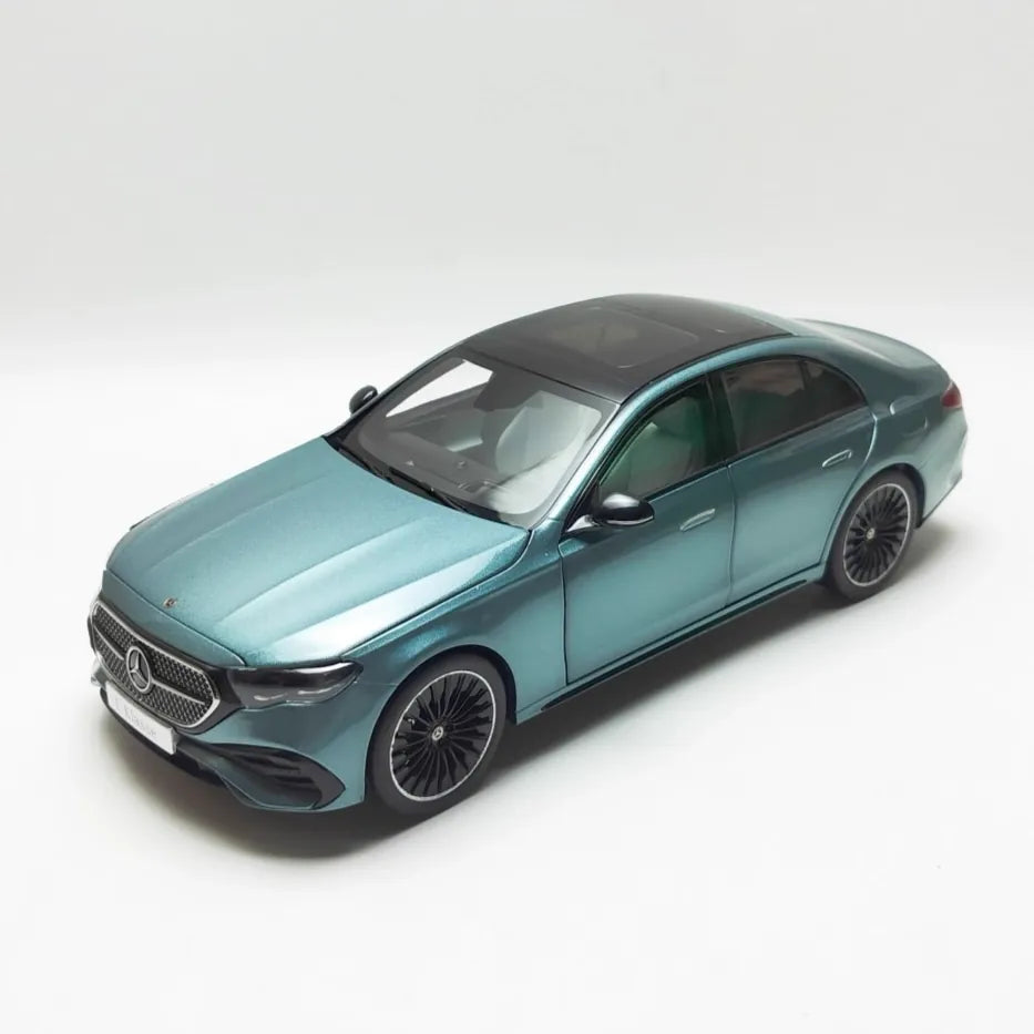 [iScale] 1:18 Mercedes-Benz 2023 E-Klasse W214 Blue Model Car Die-Cast
