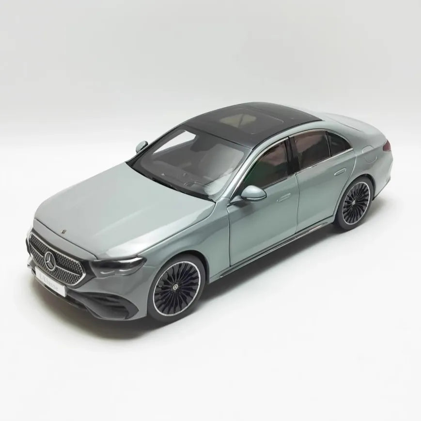 [iScale] 1:18 Mercedes-Benz 2023 E-Klasse W214 Gray Model Car Die-Cast