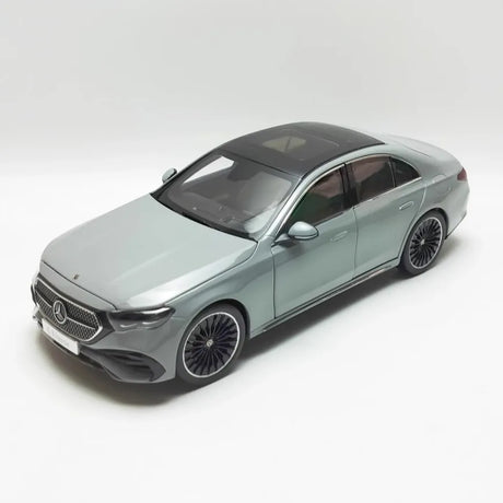 [iScale] 1:18 Mercedes-Benz 2023 E-Klasse W214 Gray Model Car Die-Cast