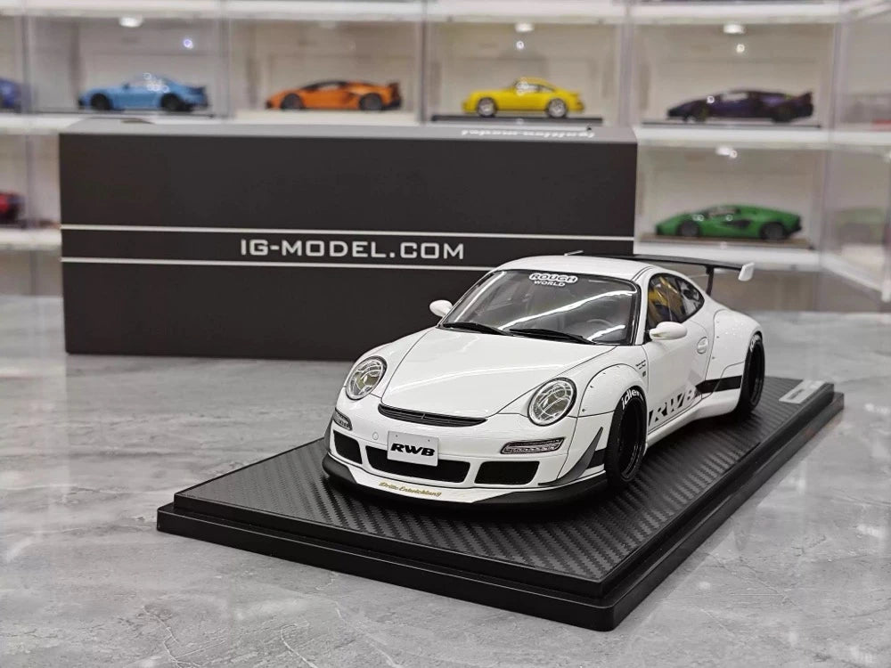[Ignition] 1:18 Porsche 2009 997 GT3 RWB Widebody White & Black Model Car Resin
