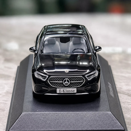 iScale Mercedes-Benz 2024 E-Class Saloon Avantgarde W214 Black 1:43 – Collectible Diecast Model Die-Cast