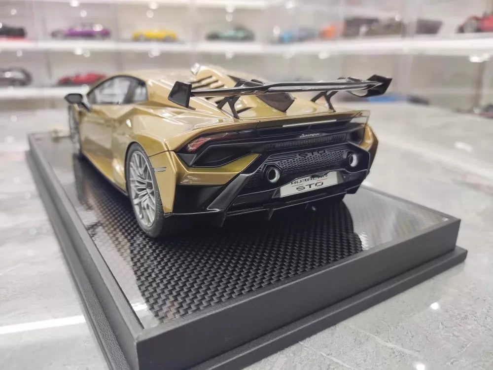[IVY] 1:18 Lamborghini 2021 Huracan STO Brown Model Car Resin