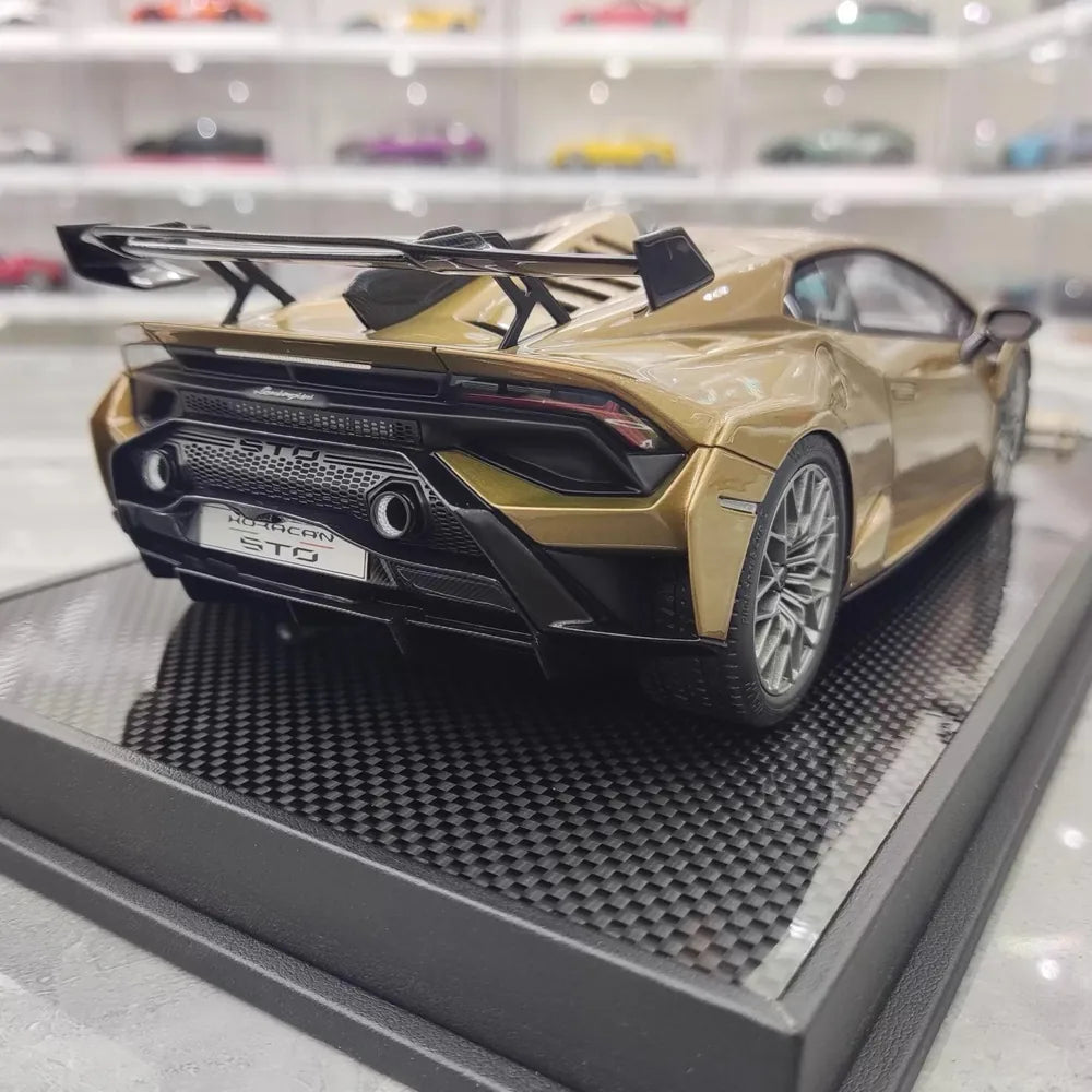 [IVY] 1:18 Lamborghini 2021 Huracan STO Brown Model Car Resin