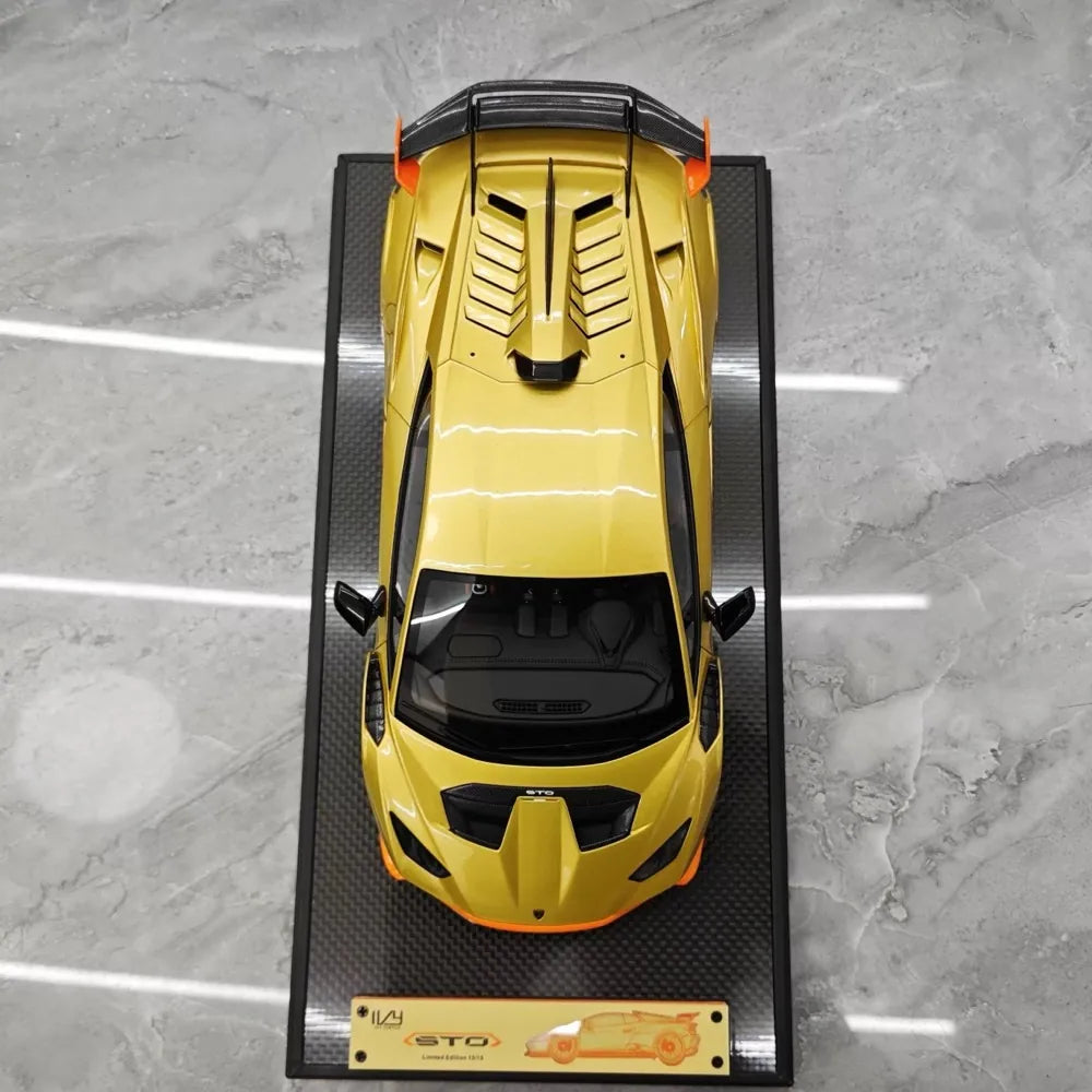 [IVY] 1:18 Lamborghini 2021 Huracan STO Gold Model Car Resin