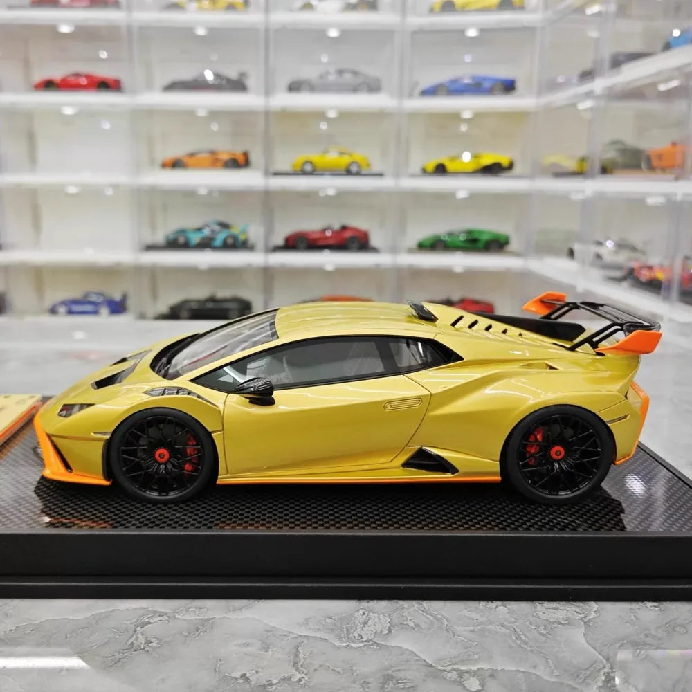 [IVY] 1:18 Lamborghini 2021 Huracan STO Gold Model Car Resin