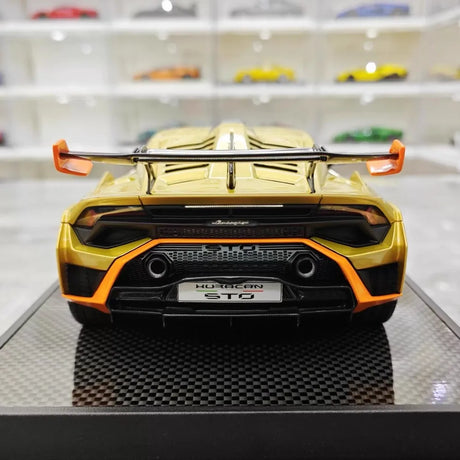 [IVY] 1:18 Lamborghini 2021 Huracan STO Gold Model Car Resin