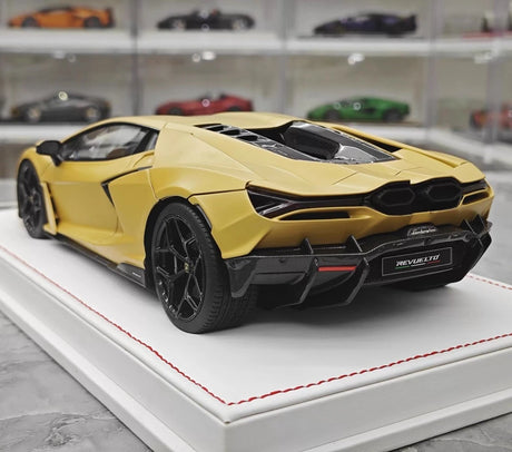 [IVY] 1:18 Lamborghini 2023 Revuelto Opera Unica Yellow Model Car Resin