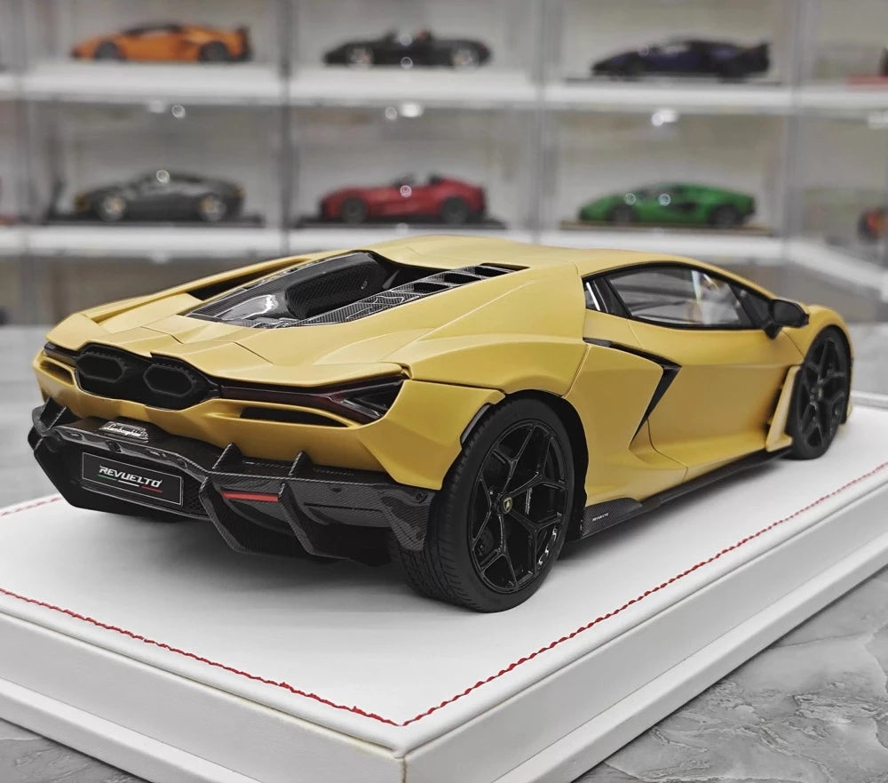 [IVY] 1:18 Lamborghini 2023 Revuelto Opera Unica Yellow Model Car Resin
