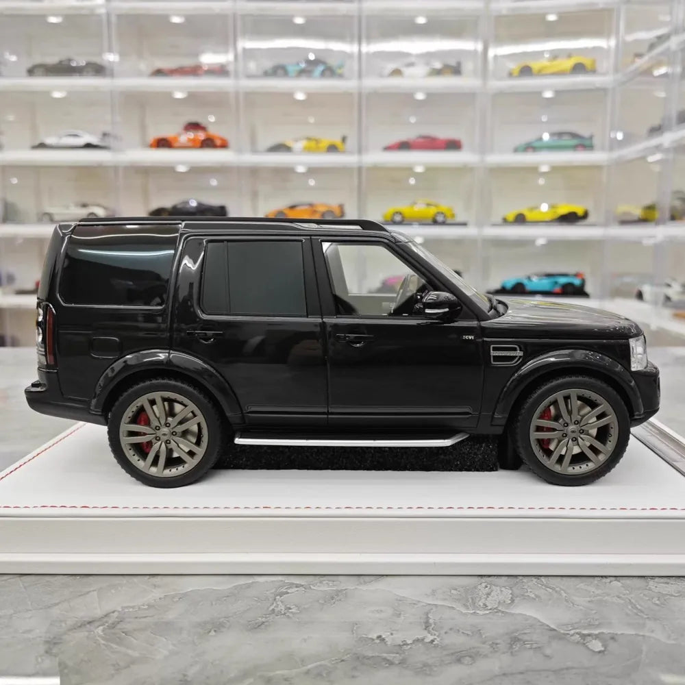 [IVY] 1:18 Land Rover 2009 Upptäcky 4 svart modellbil harts