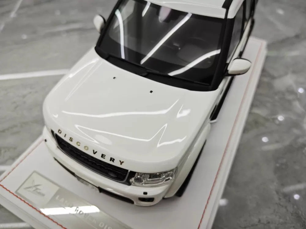 [IVY] 1:18 Land Rover 2009 Discovery 4 Black & White Model Car Resin