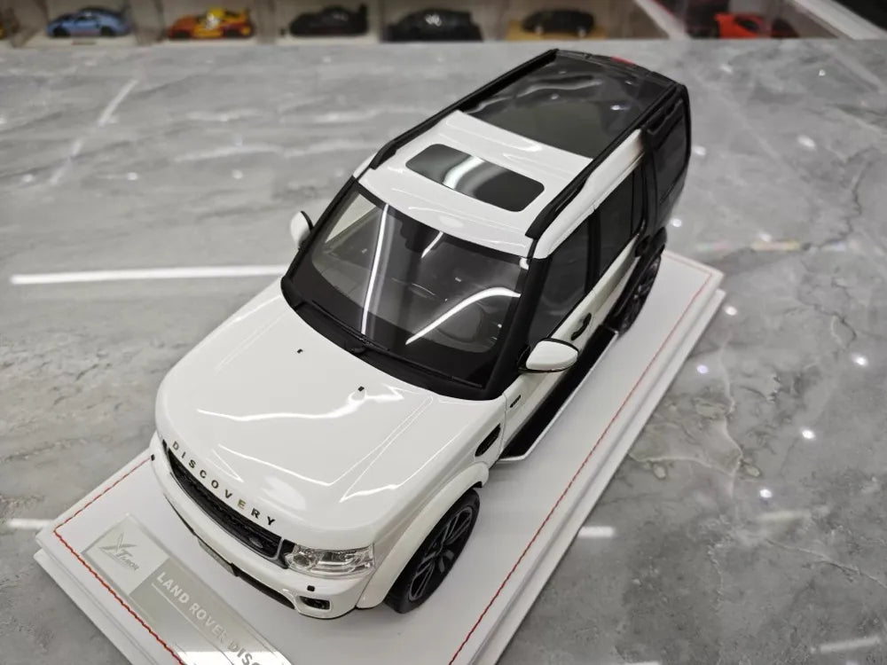 [IVY] 1:18 Land Rover 2009 Discovery 4 Black & White Model Car Resin