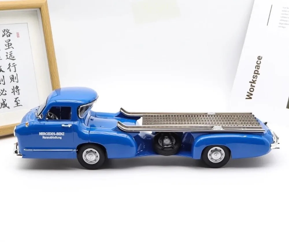 [IVY] 1:18 Mercedes-Benz 1954 Blue Wonder Renntransporter Model Car Resin