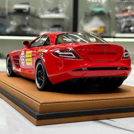 [IVY] 1:18 Mercedes-Benz 2006 SLR McLaren 722 Edition Red Model Car Resin
