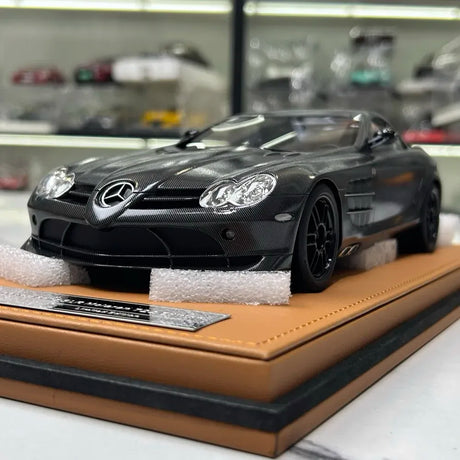 [IVY] 1:18 Mercedes-Benz 2006 SLR McLaren 722 Edition Black Model Car Resin