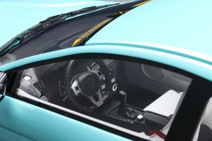 [IVY] 1:18 Mercedes-Benz 2013 C63 AMG W204 LBWK 507 Edition Tiffany blå resin