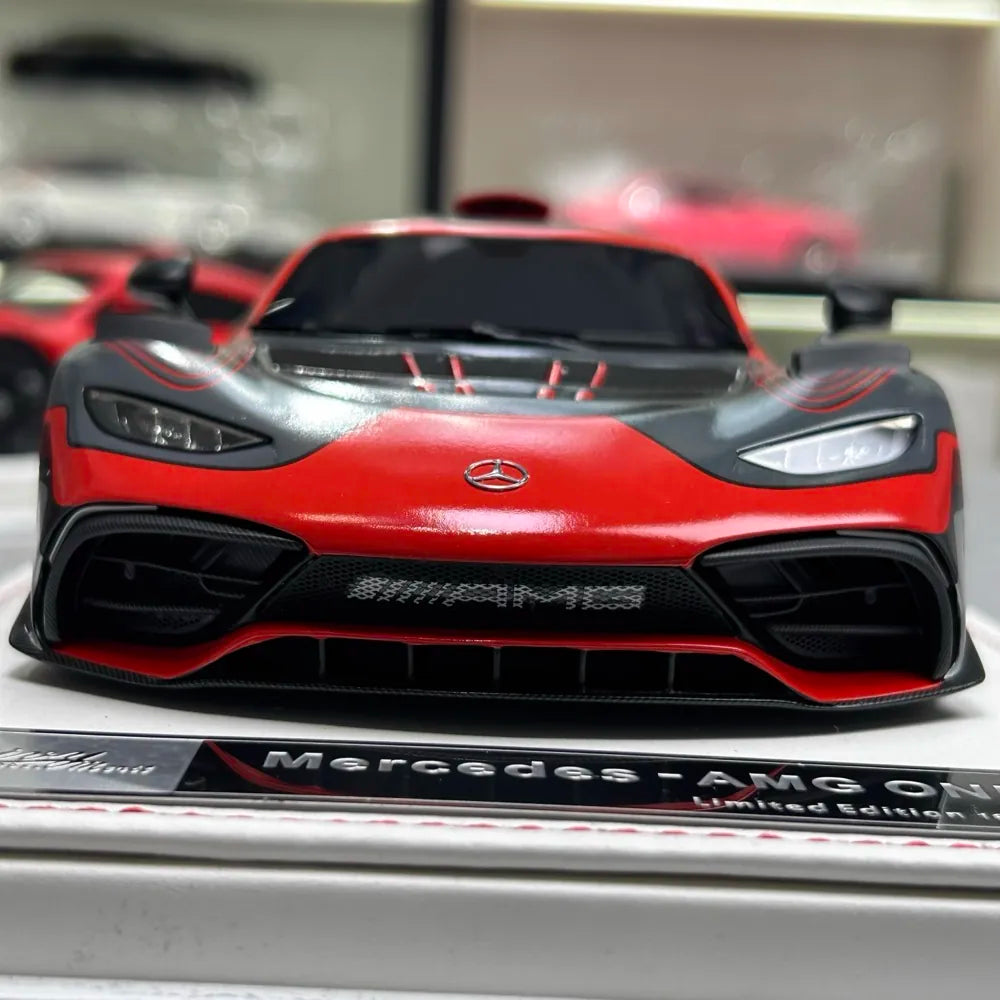 [IVY] 1:18 Mercedes-Benz 2022 AMG ONE Digital Model Car Resin